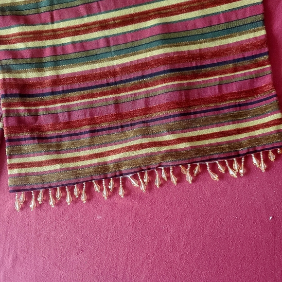 Table Runner - Picture 4 of 5